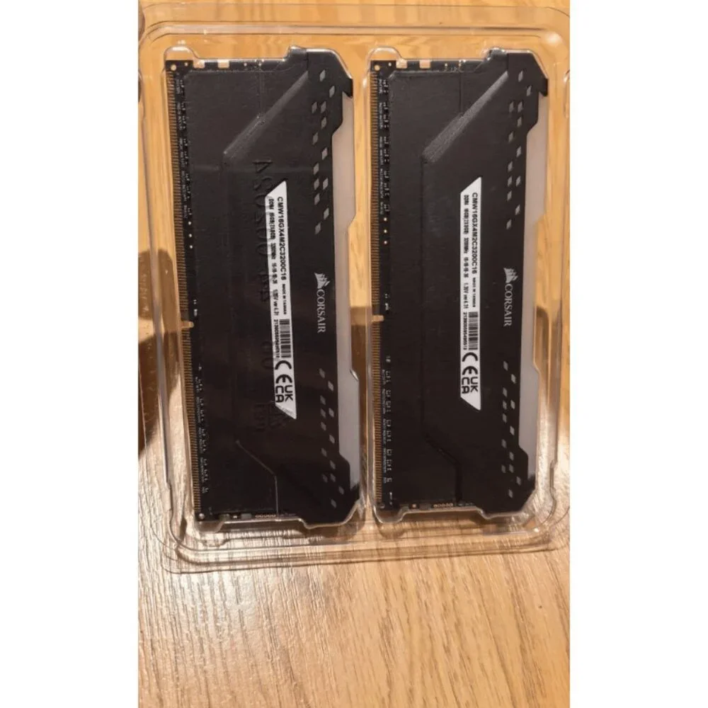 CORSAIR VENGEANCE RGB PRO DDR4 RAM 16GB (2x8GB) 3200MHz - Picture 2 of 2